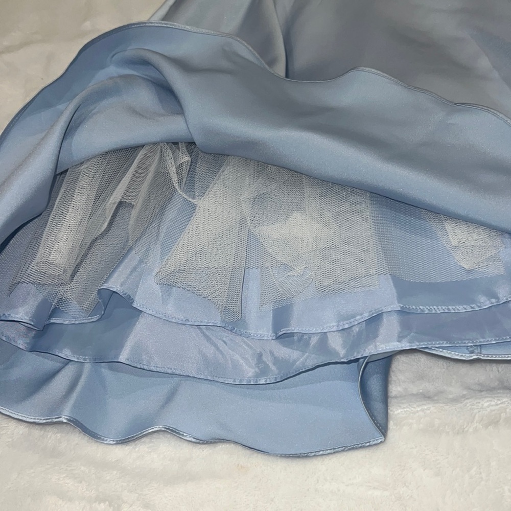 Dress - Picture 4 of 7